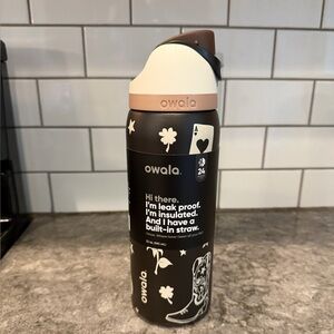 Owala - Good Luck - 32 oz FreeSips Water Bottle NEW